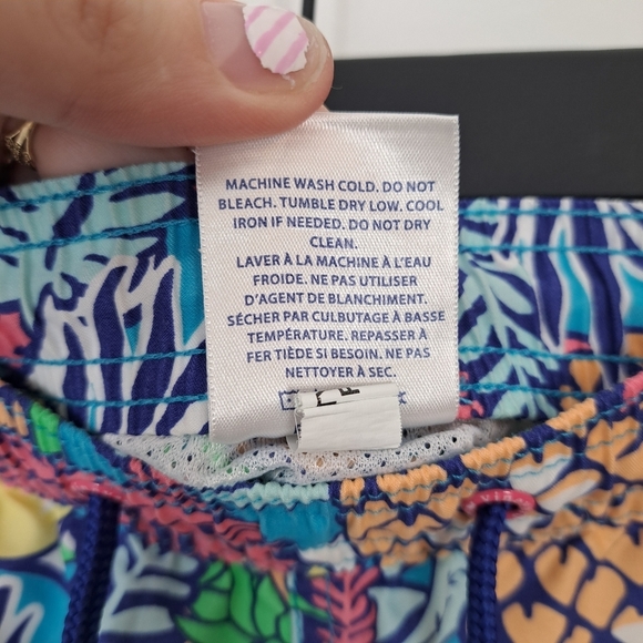 Vineyard Vines Colorful Tropical Pineapple Print Summer Shorts Trunks Size M - Picture 6 of 8